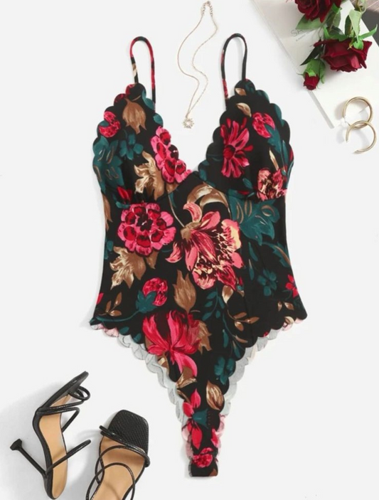 Plus Floral Print Scallop Trim Cami Top